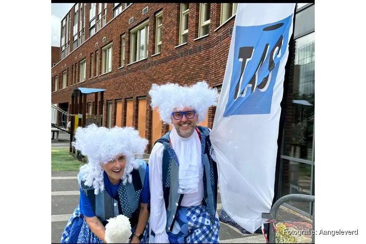 Groot feest op vrijdag 14 augustus aan het van Eedenplein 3 want de Mascottes Tassie en Ties vieren hun 'verjaardag'!