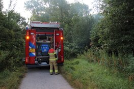 Brandweer rukt uit voor buitenbrand in Waarderhout