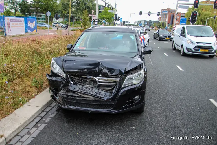Automobilist botst op voorganger op Zuidtangent