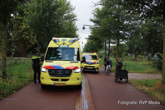 Fietser zwaargewond na aanrijding met lijnbus in Heerhugowaard