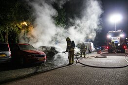 Twee auto's door brand verwoest in Heerhugowaard