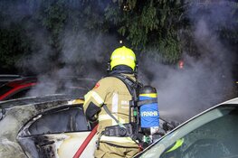 Twee auto's door brand verwoest in Heerhugowaard