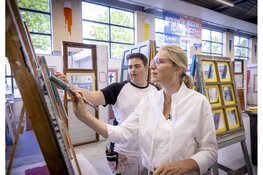 Minister van Volkshuisvesting bezoekt bouwopleidingen in Heerhugowaard