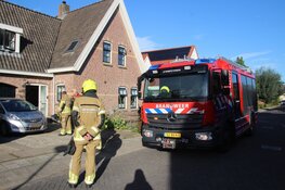 Woning in Heerhugowaard ontruimd na vreemde lucht, brandweer doet onderzoek