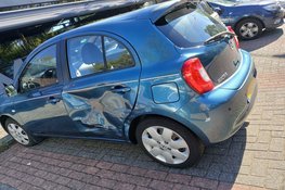 Drie auto's betrokken bij botsing op Erasmuslaan in Heerhugowaard