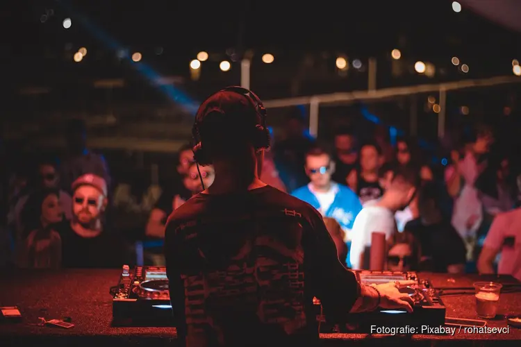 DJ-stand maakt het verschil bij feesten en evenementen in Heerhugowaard