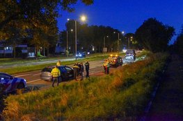 Twee auto's botsen op N242 bij Heerhugowaard