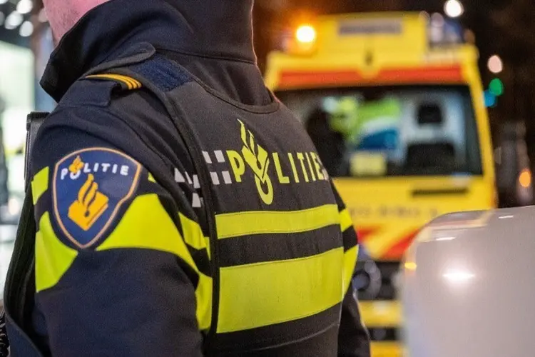Man in zorgwekkende toestand aangetroffen op fietspad in Heerhugowaard