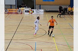 ZVV Volendam en FC Marlène delen de punten